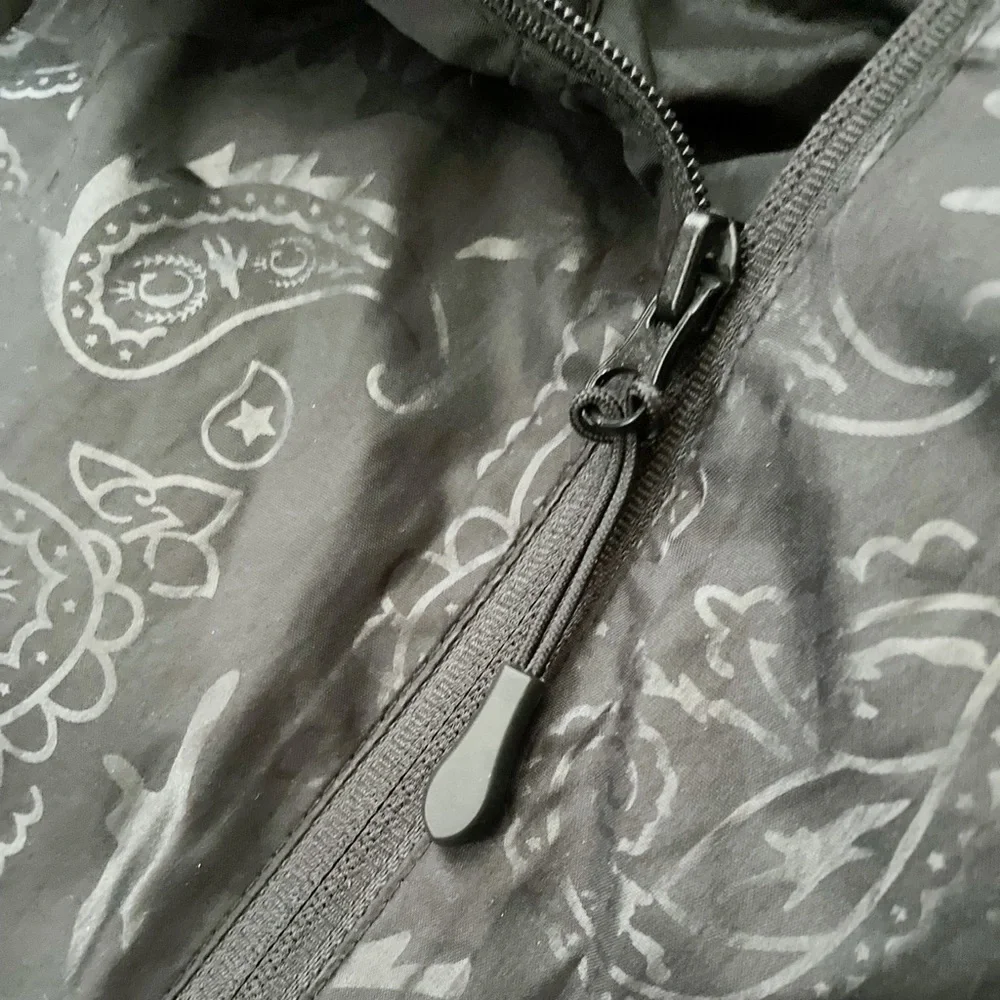 NWT- CULTURE KINGS unisex duplex windbreaker backpack jacket - Picture 12 of 16